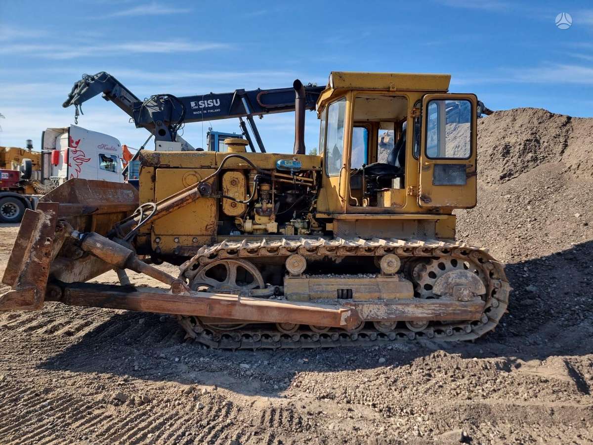 -Kita- T170, buldozeriai