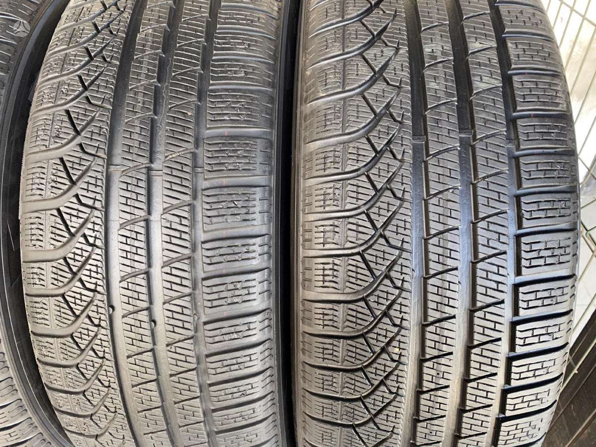 Pirelli P zero winter, winter 235/60 R20