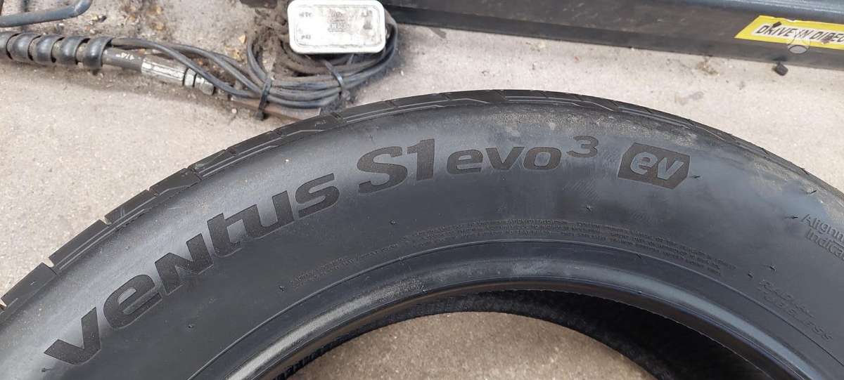 Hankook, летние 235/55 R19