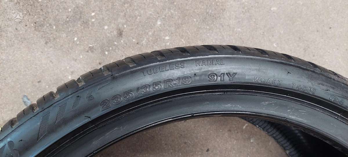 Bridgestone, всесезонные 235/35 R19