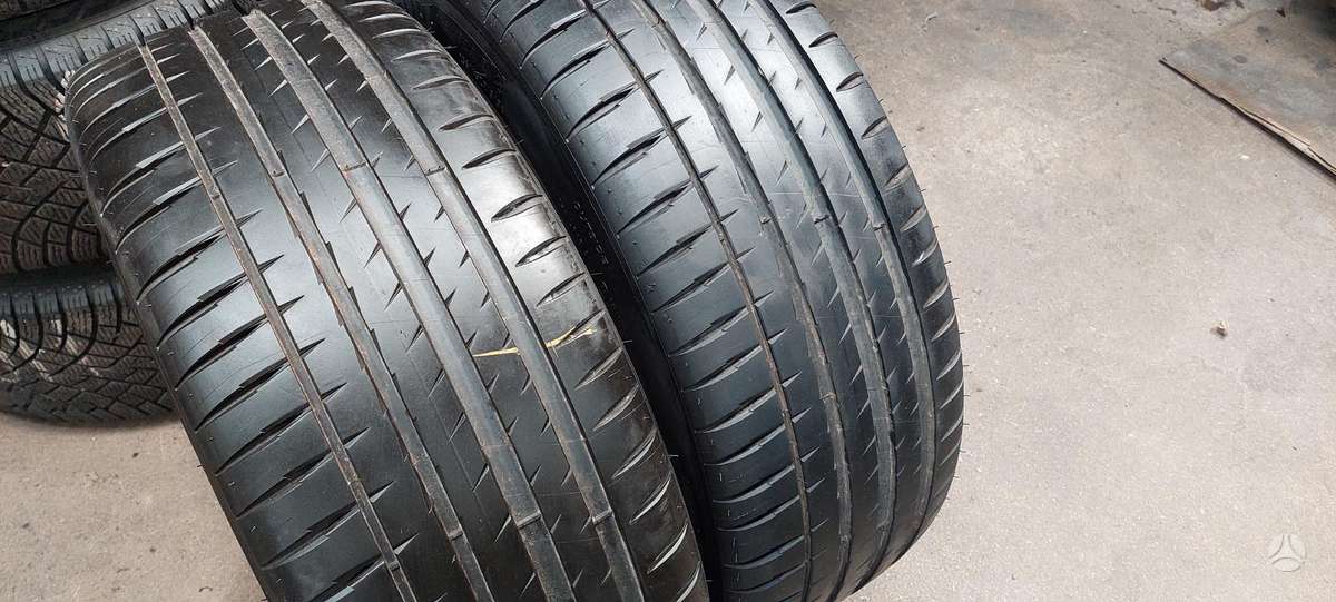 Michelin, vasaras 235/45 R19