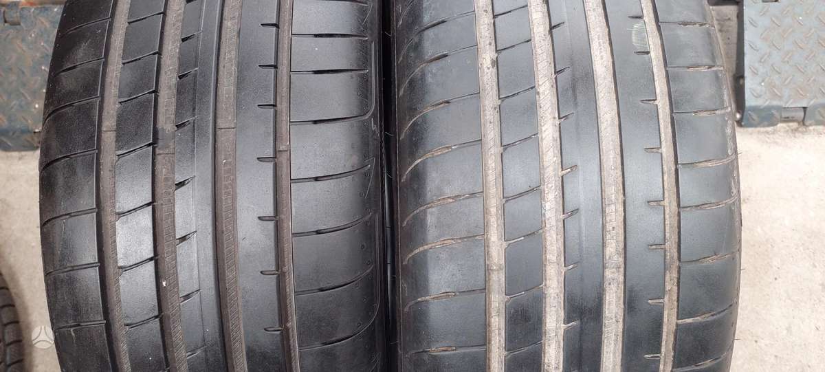 Goodyear, summer 235/45 R19