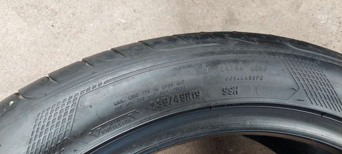 Goodyear, summer 235/45 R19