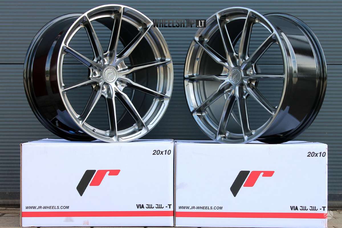 Japan Racing JR37 Hyper Black, light alloy, R20