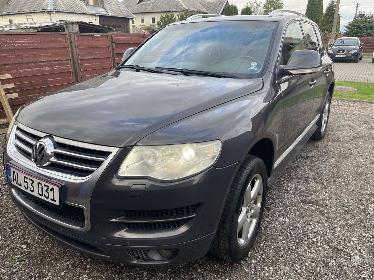 Volkswagen Touareg
