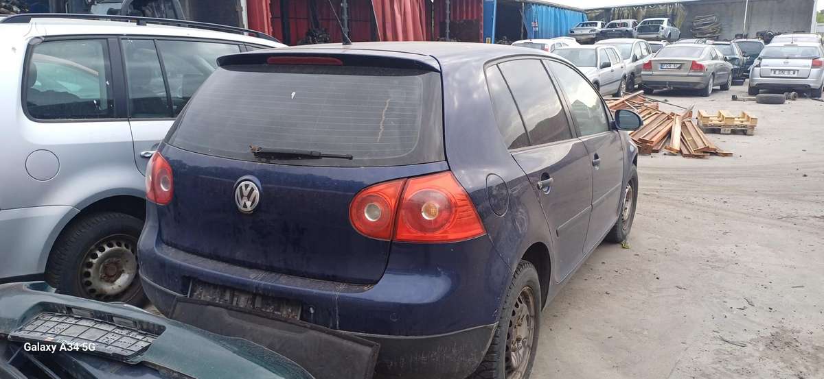 Volkswagen Golf dalimis. 1 9 bls