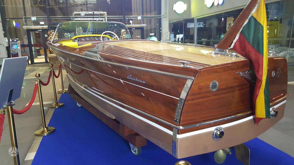 Century Arabian, yachts / cruisers