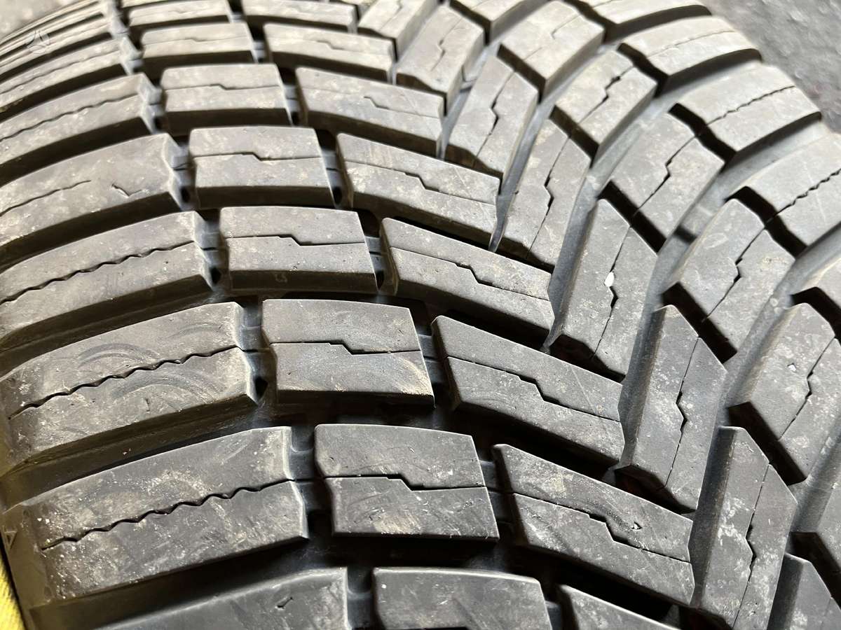 Bridgestone WheatherControl A005 evo, летние 245/40 R18