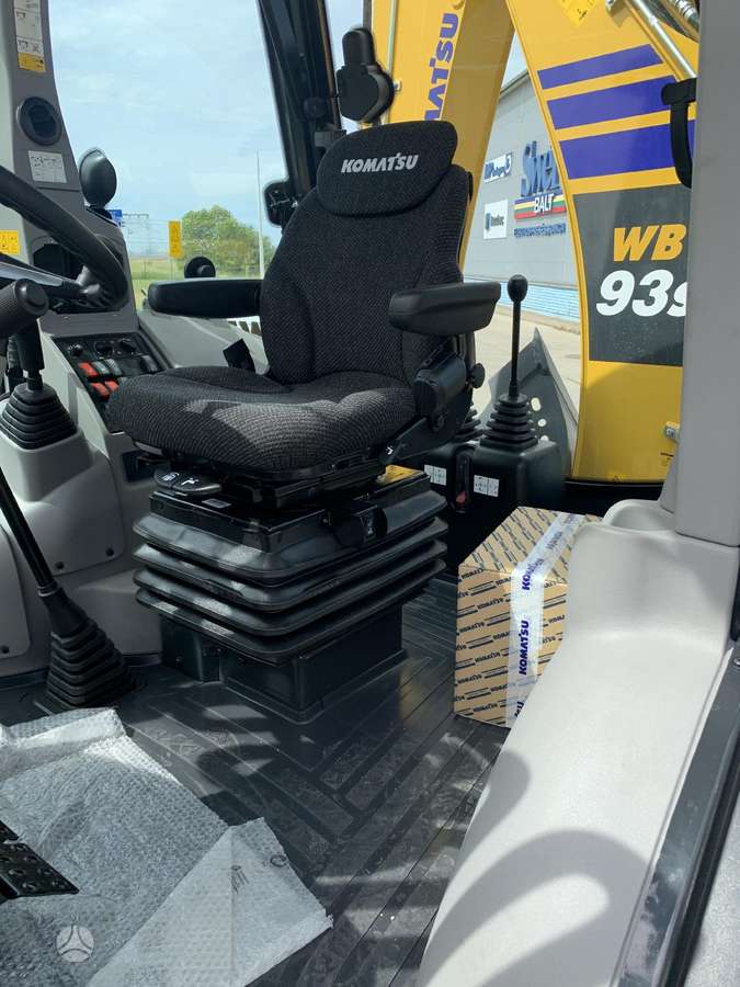 Komatsu WB93S-8EO, excavator loader
