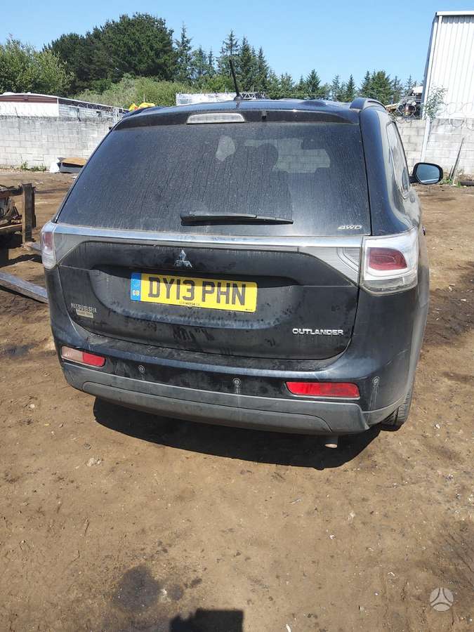 Mitsubishi Outlander rezerves daļās