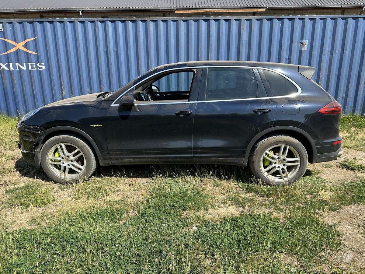 Porsche Cayenne по частям