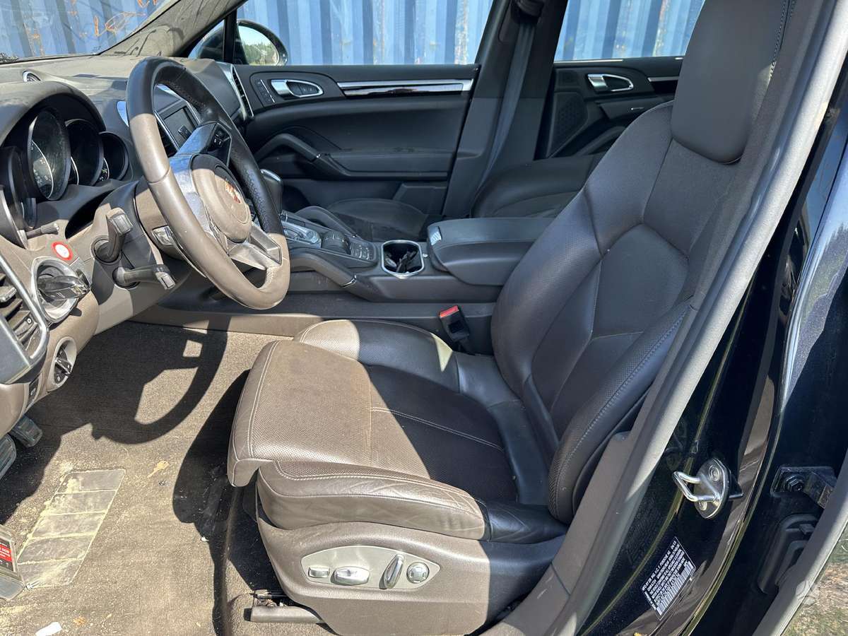 Porsche Cayenne по частям