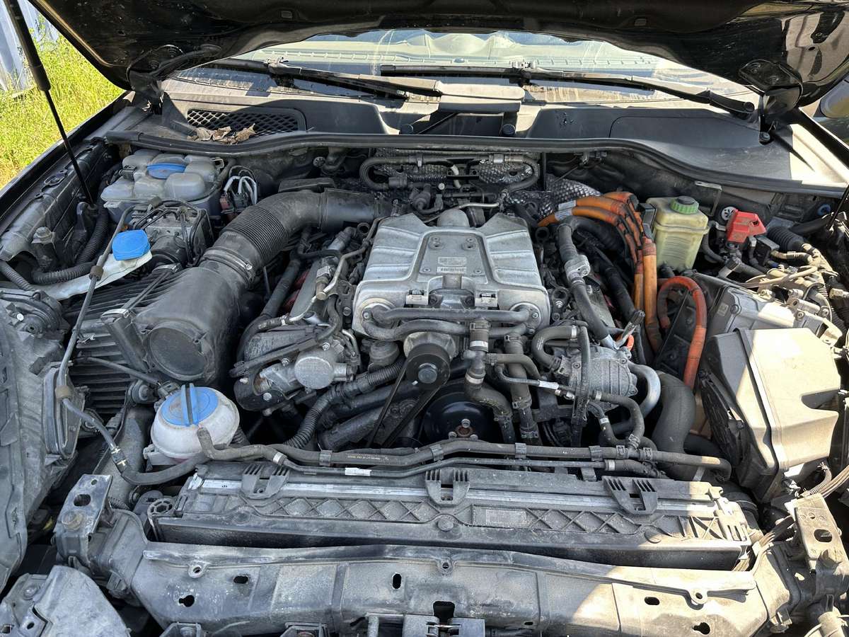 Porsche Cayenne for parts