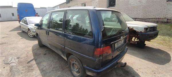 Peugeot 806