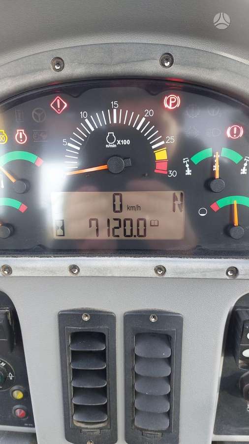 Caterpillar 160M, greideri