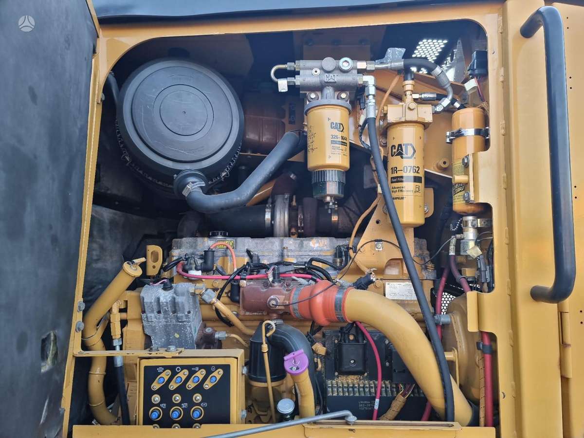Caterpillar 160M, grader