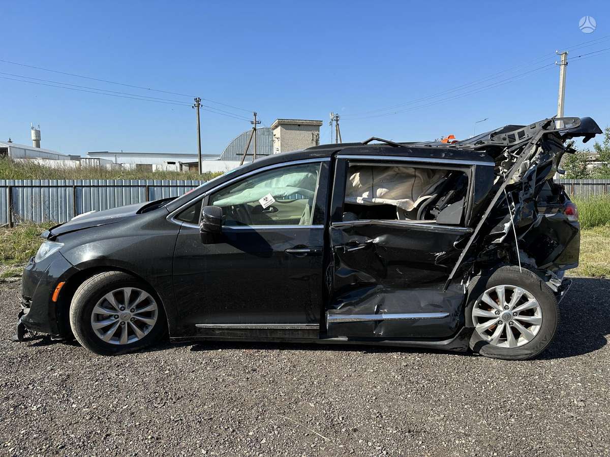 Chrysler Pacifica for parts