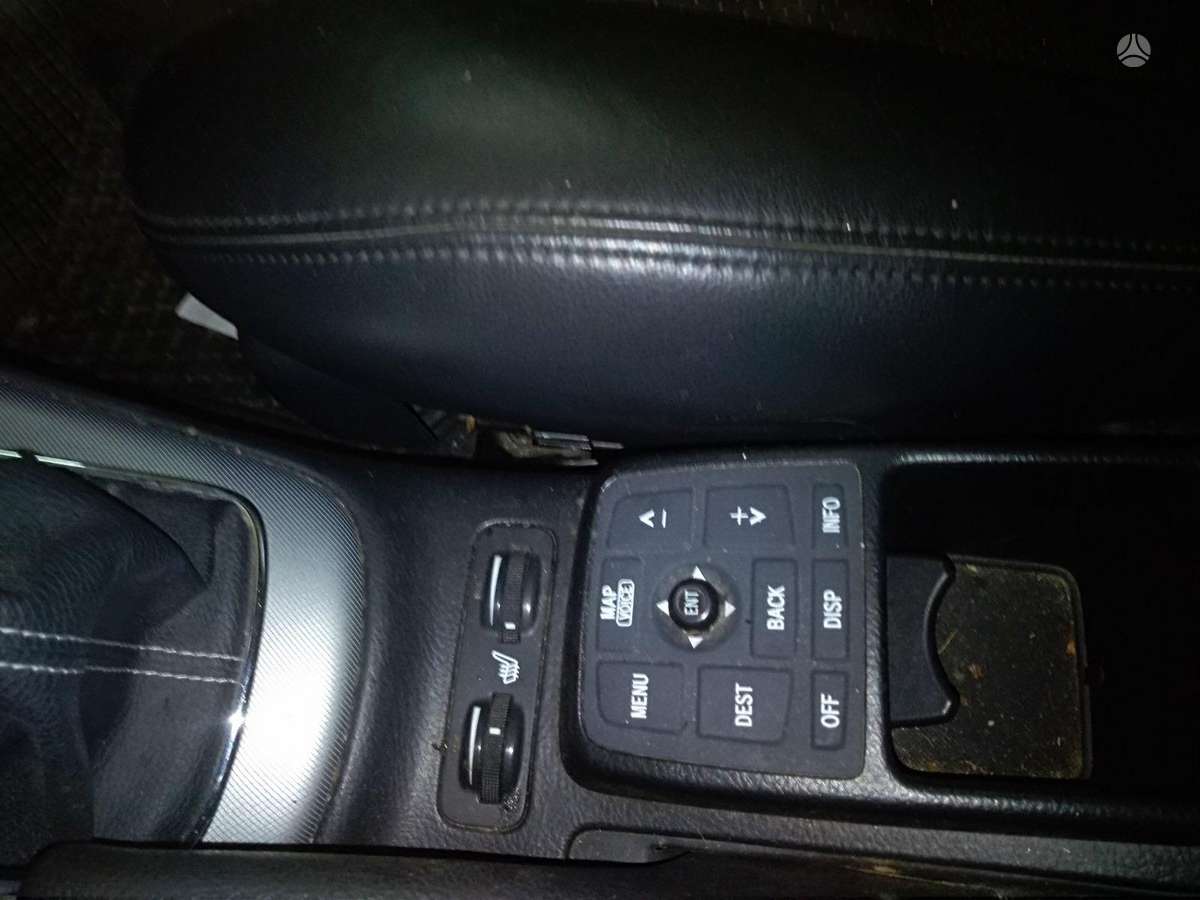 Toyota Avensis 1az fse