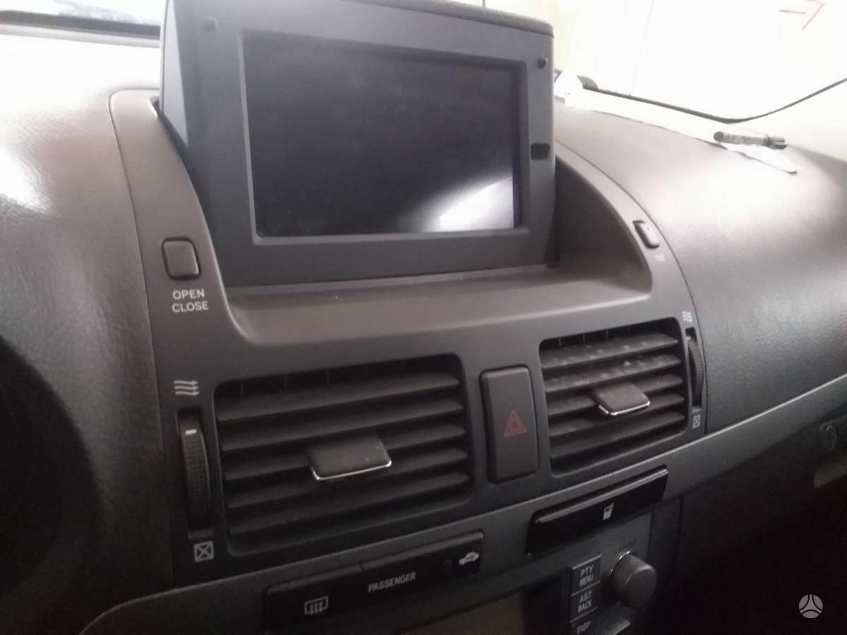 Toyota Avensis 1az fse