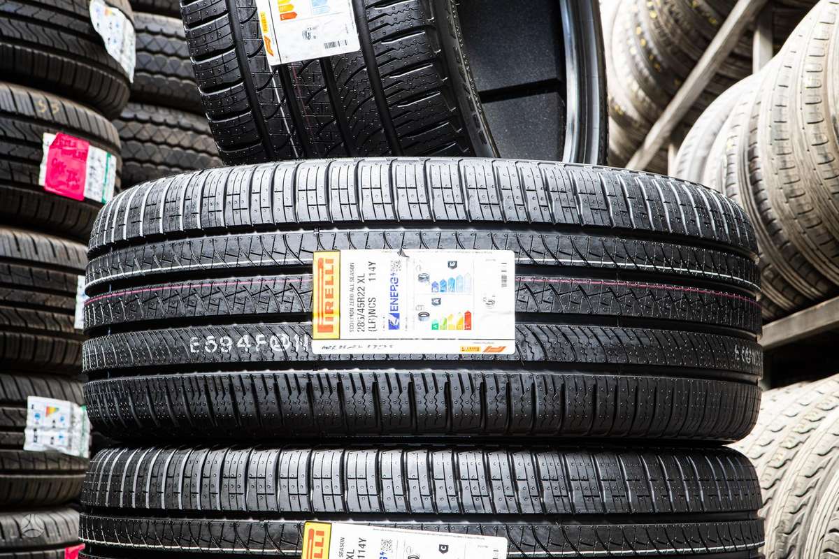 Pirelli Scorpion Zero, всесезонные 285/45 R22