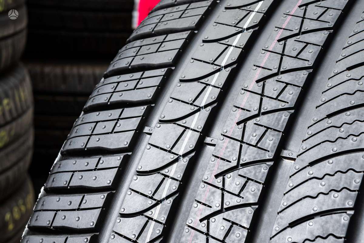 Pirelli Scorpion Zero, всесезонные 285/45 R22