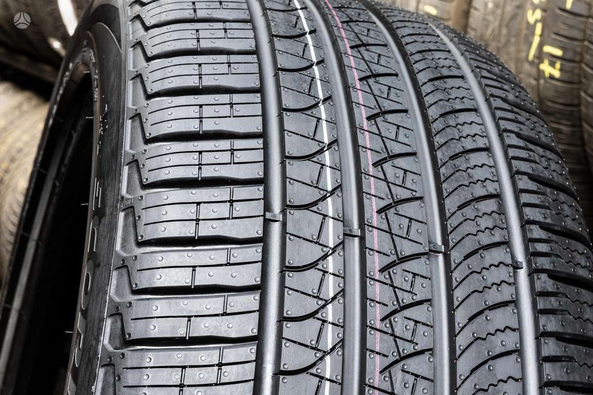 Pirelli Scorpion Zero, всесезонные 285/45 R22