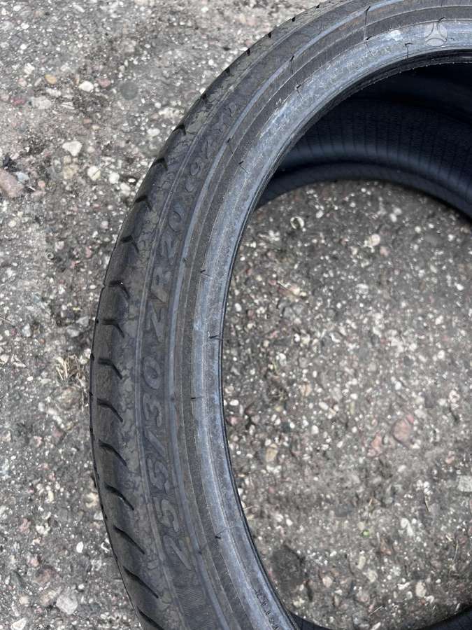 Pirelli P zero, vasaras 255/30 R20