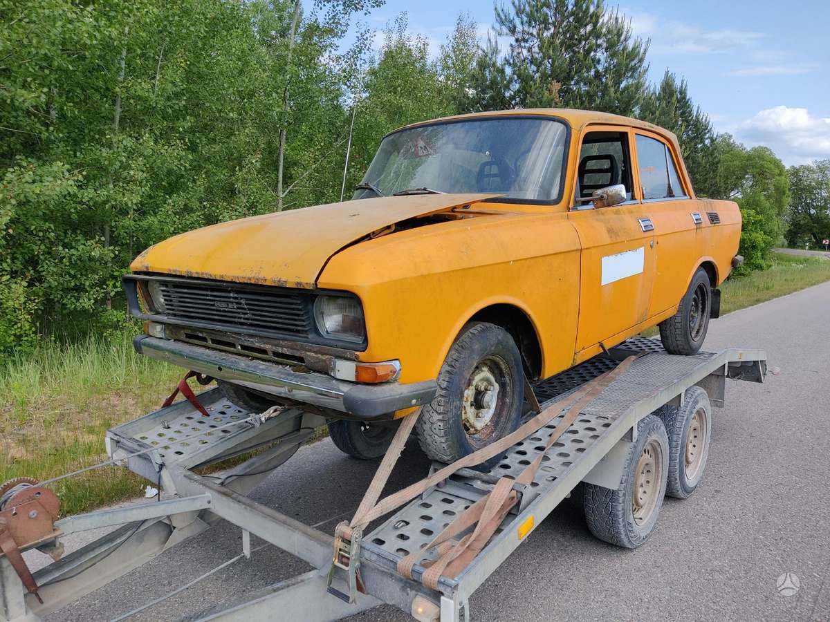 Moskvich 2140 dalimis