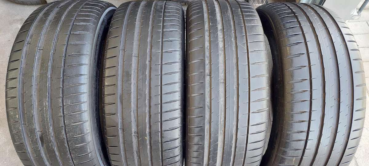 Michelin, vasaras 245/45 R19