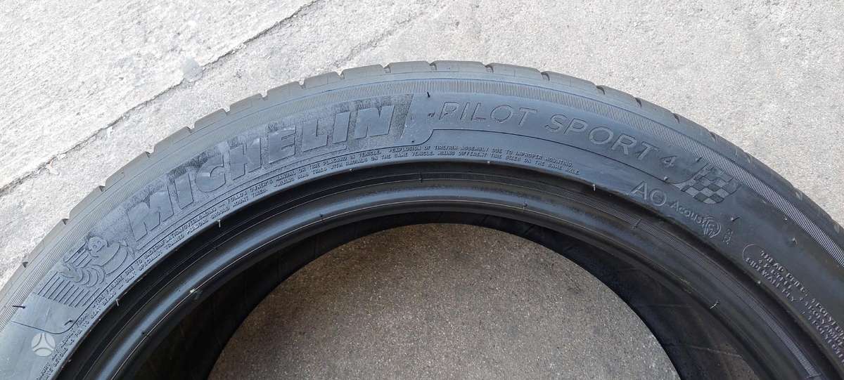 Michelin, vasaras 245/45 R19