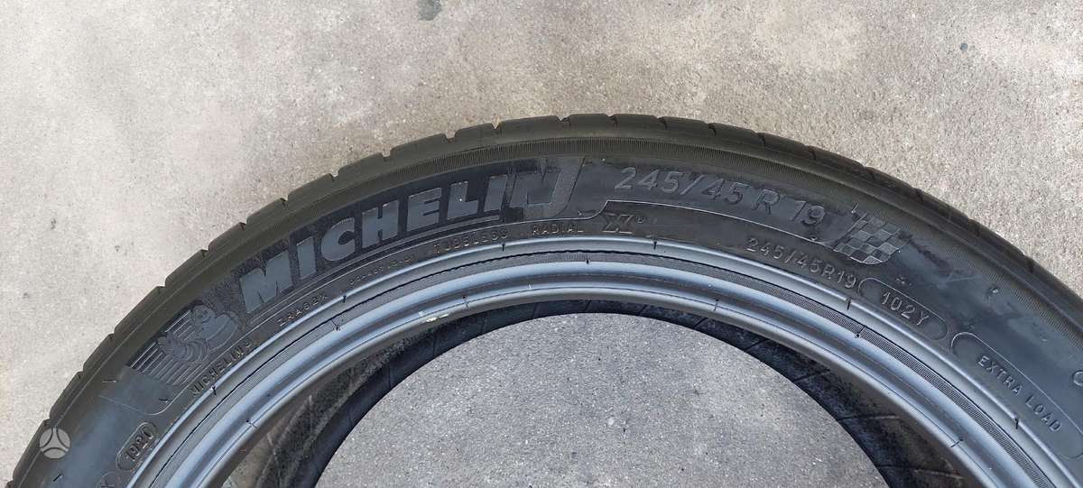 Michelin, summer 245/45 R19