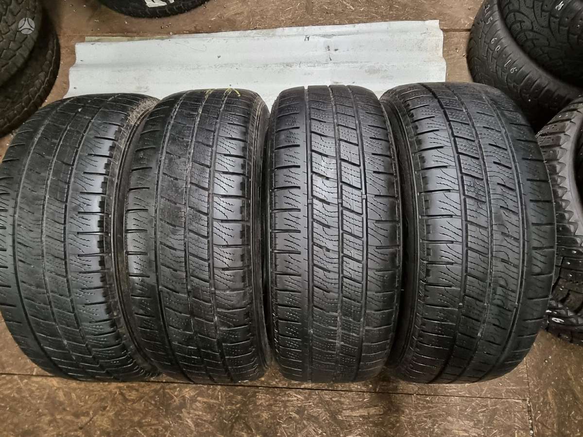 Pirelli, universalios 215/65 R15