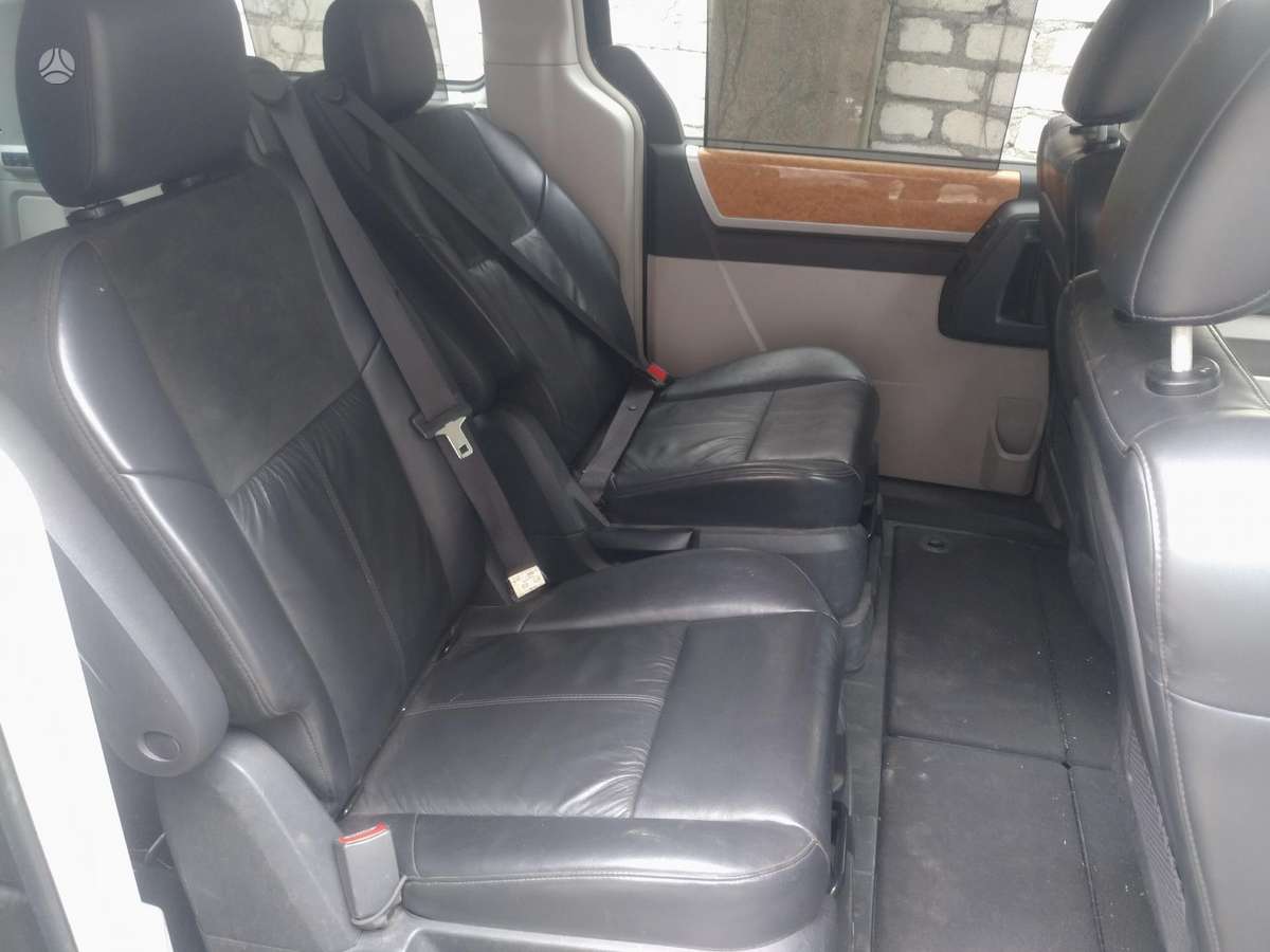 Chrysler Grand Voyager по частям