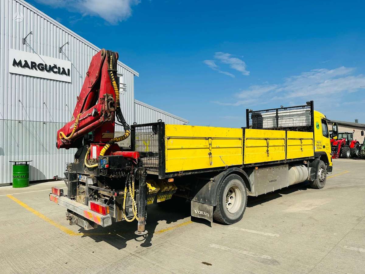 Volvo FM12, su kranu