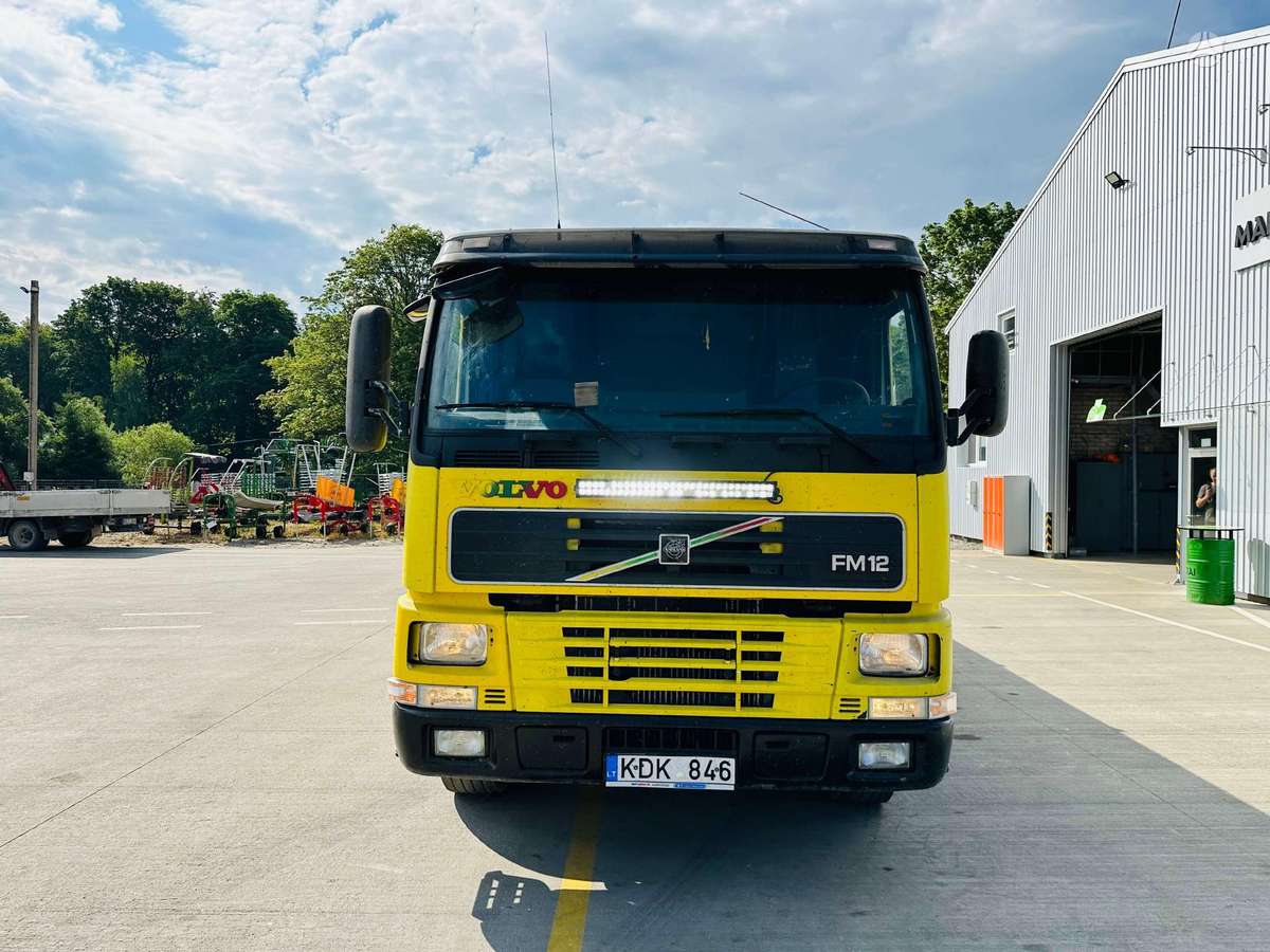 Volvo FM12, с краном