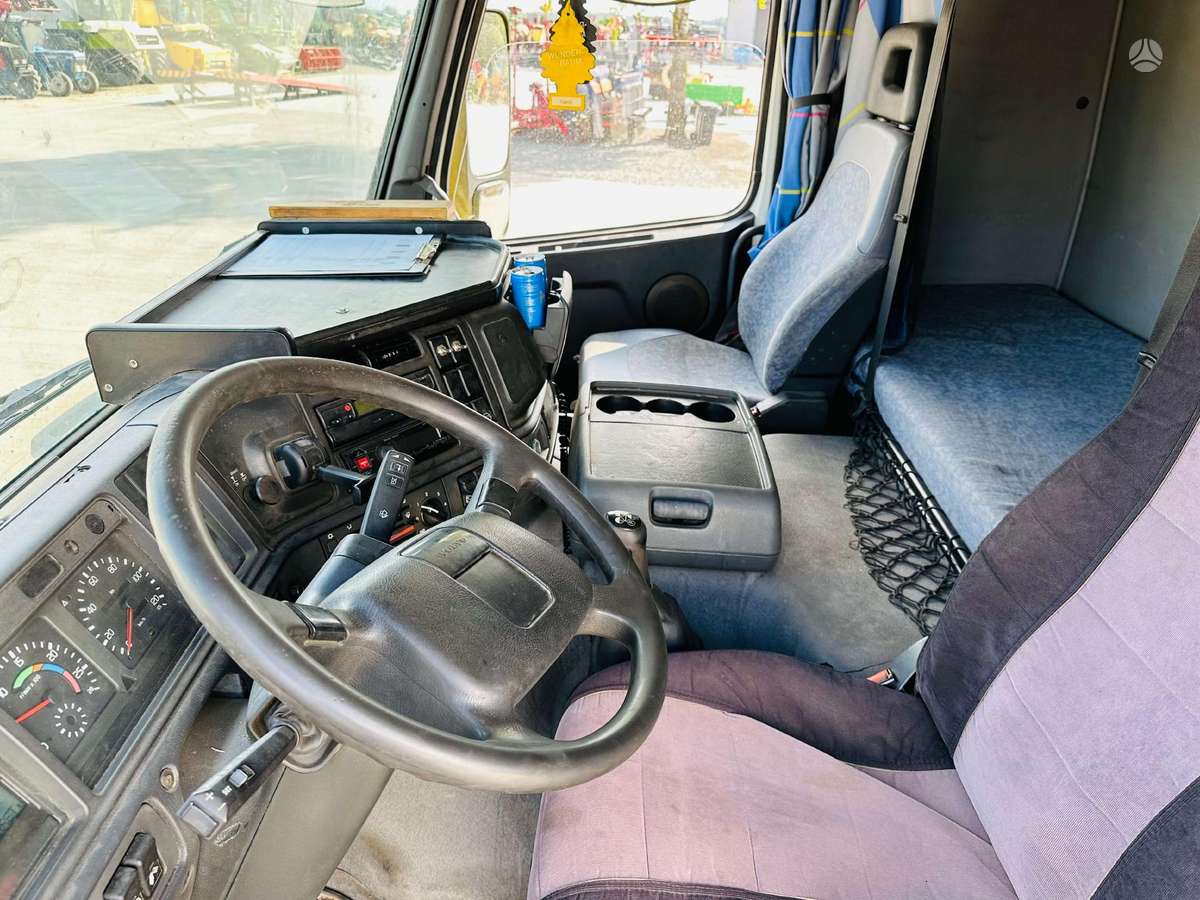 Volvo FM12, с краном