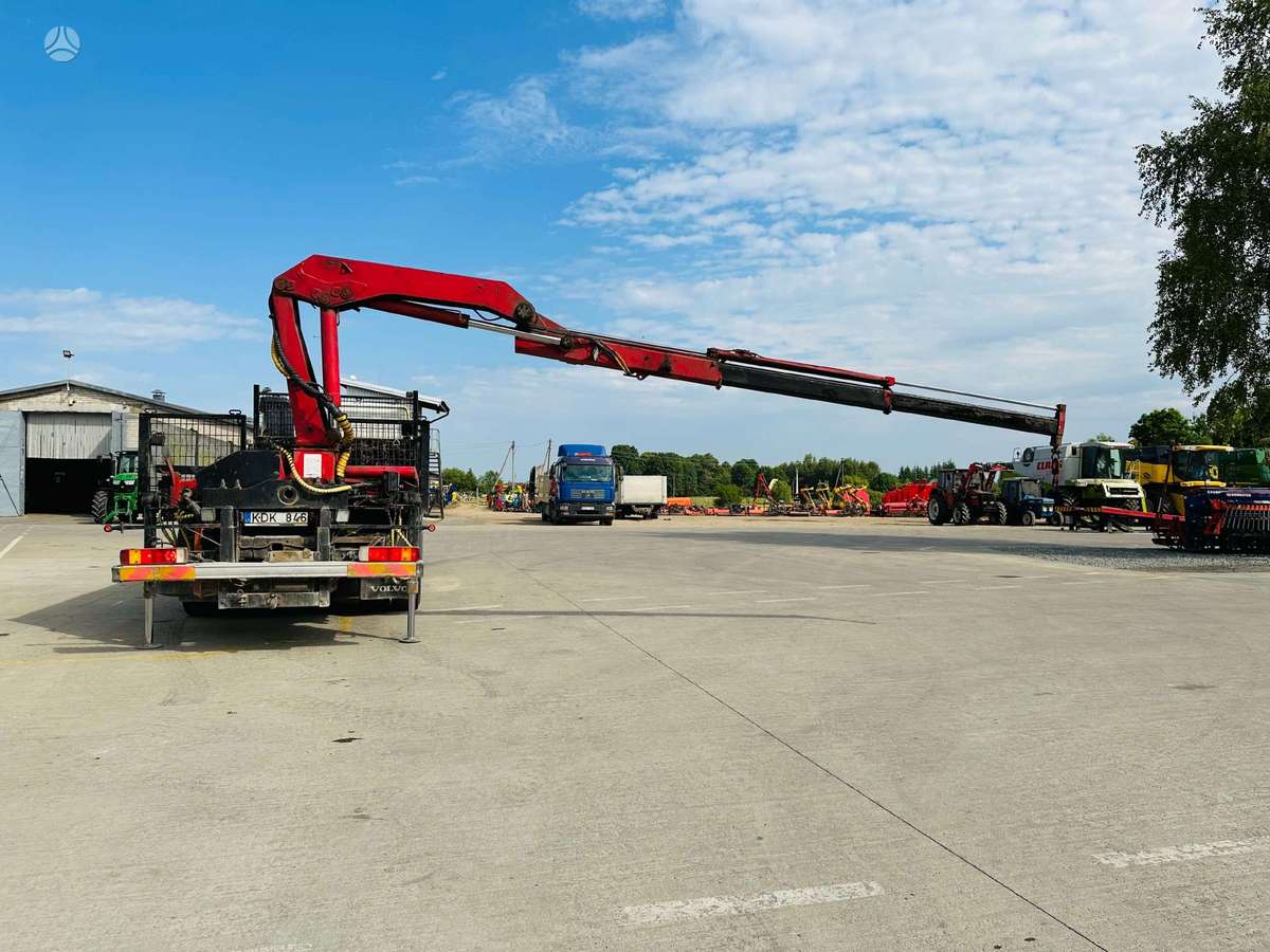 Volvo FM12, su kranu