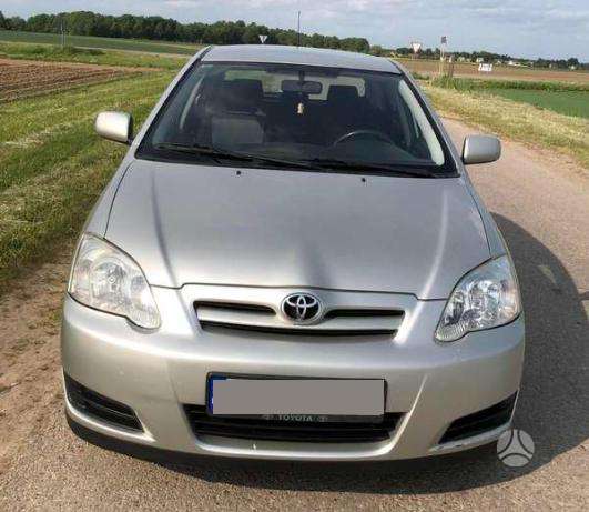 Toyota Corolla dalimis. Dalimis