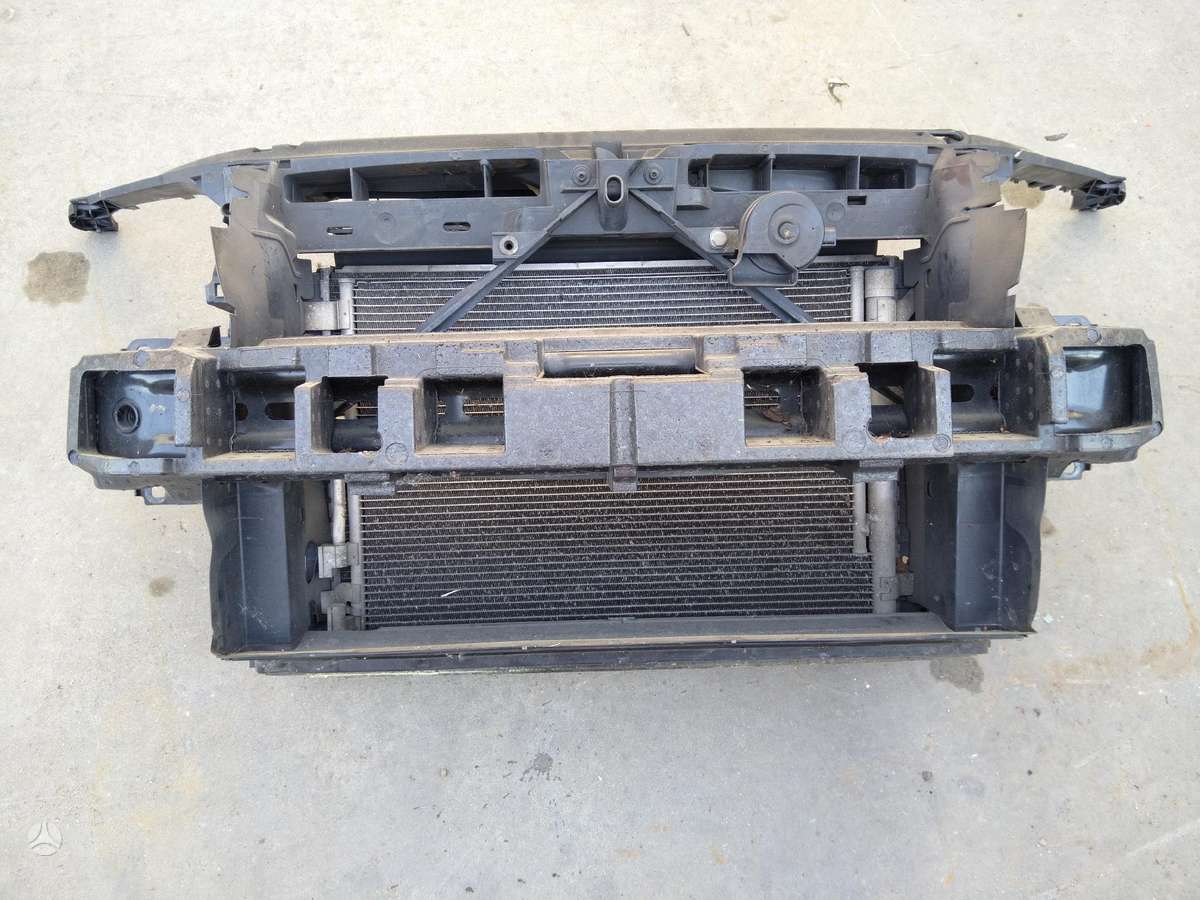 Skoda Octavia body parts