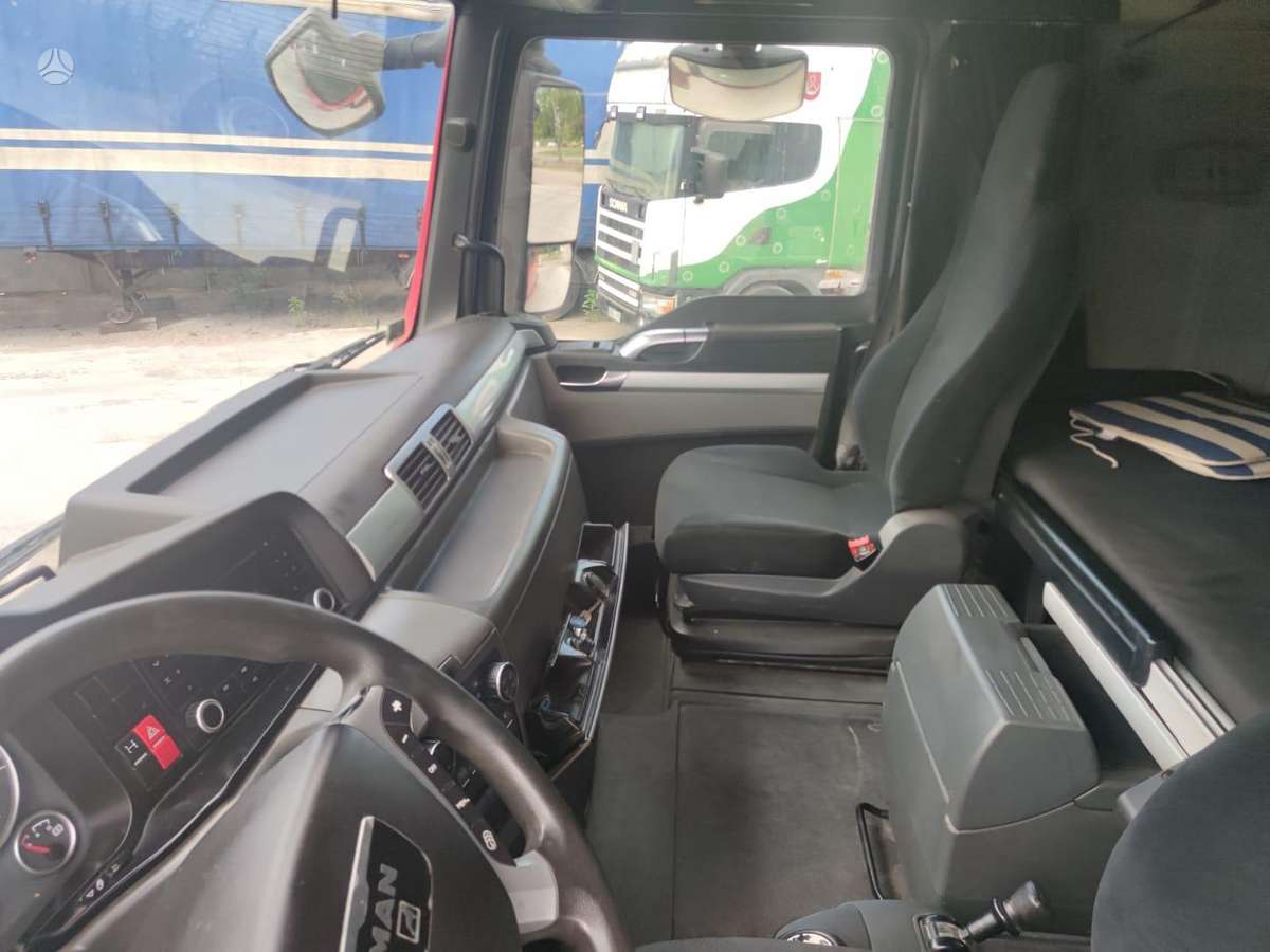 MAN 18.440   retarder, double sleeper