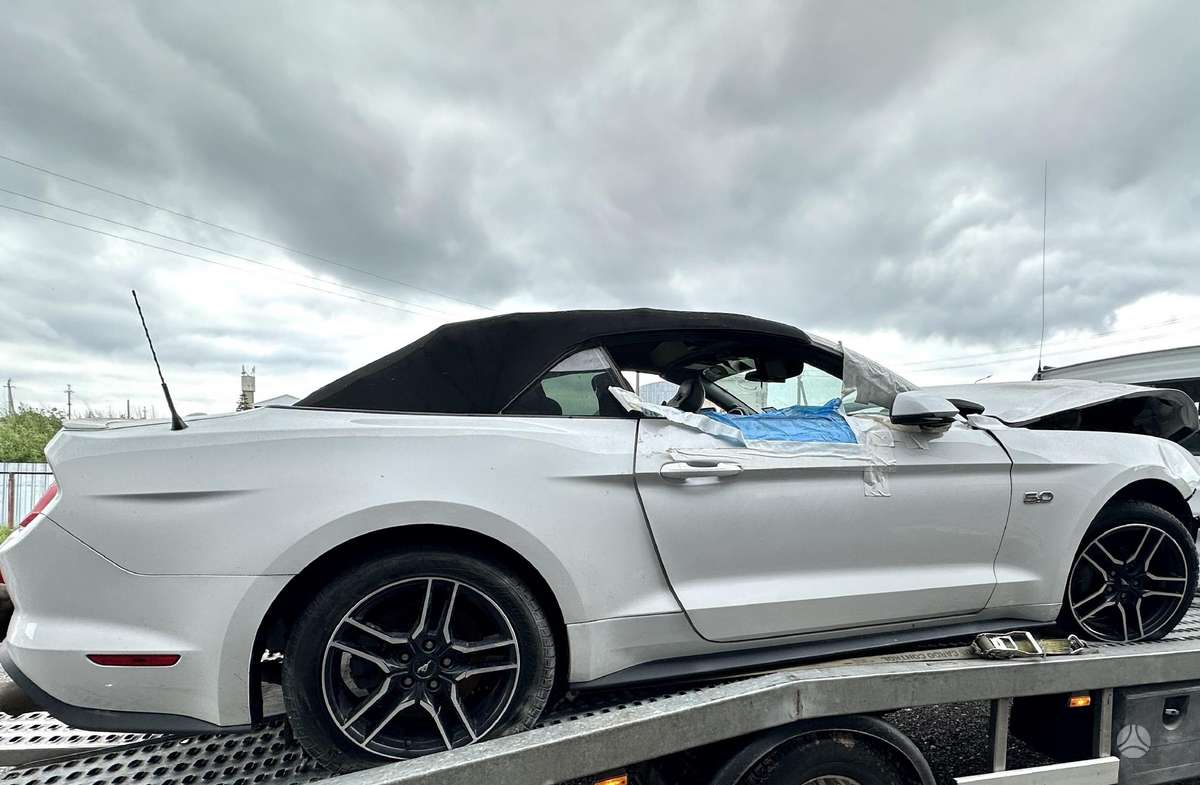 Ford Mustang по частям