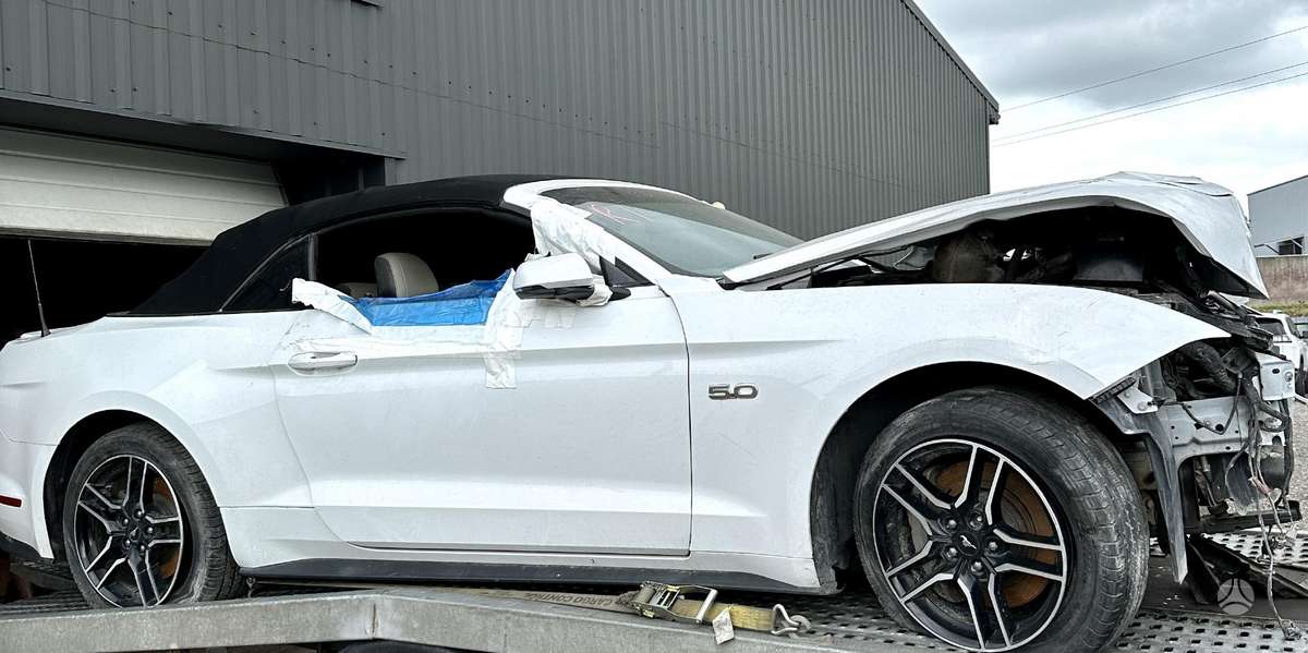 Ford Mustang по частям