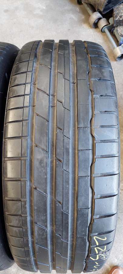 Hankook, summer 225/45 R19