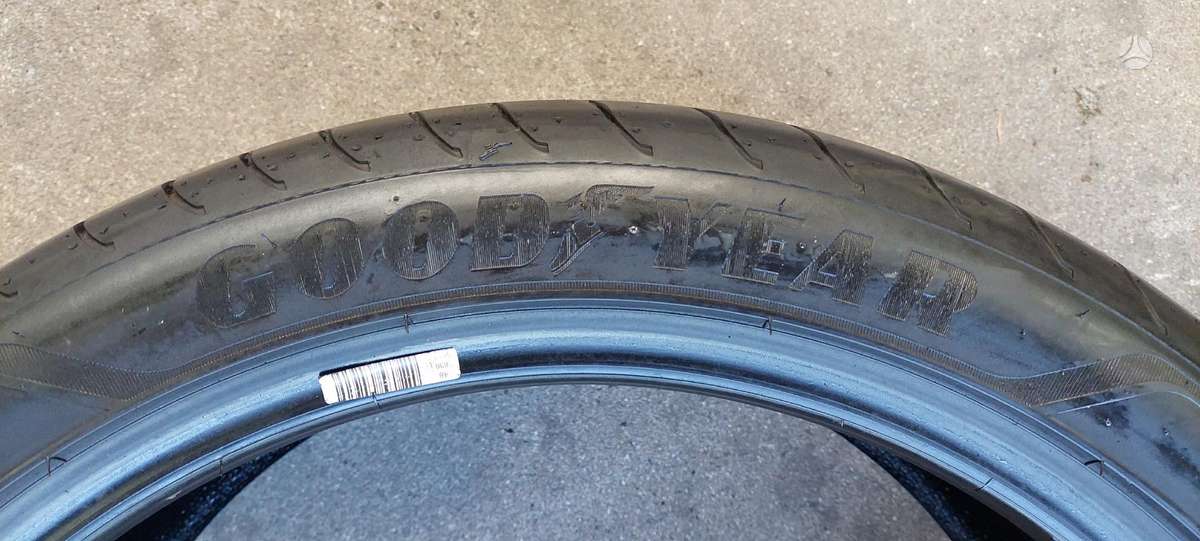 Goodyear, vasaras 225/45 R19