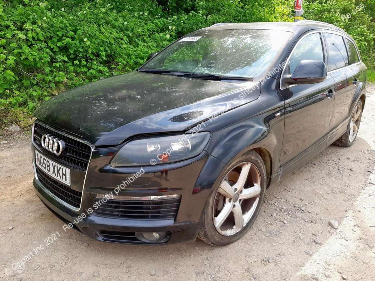 Audi Q7 Auto ardomas platesnė info telefonu