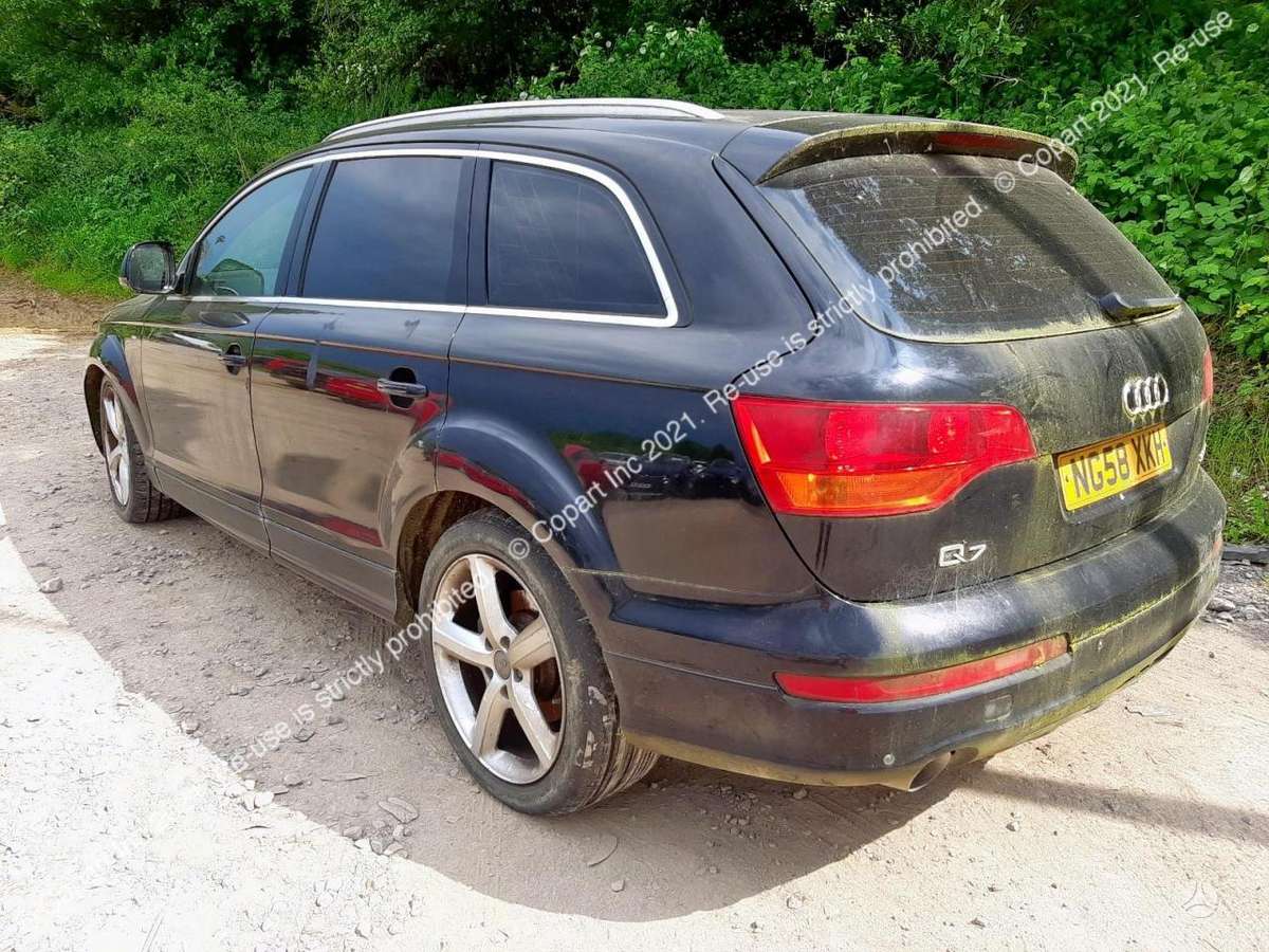 Audi Q7 Auto ardomas platesnė info telefonu