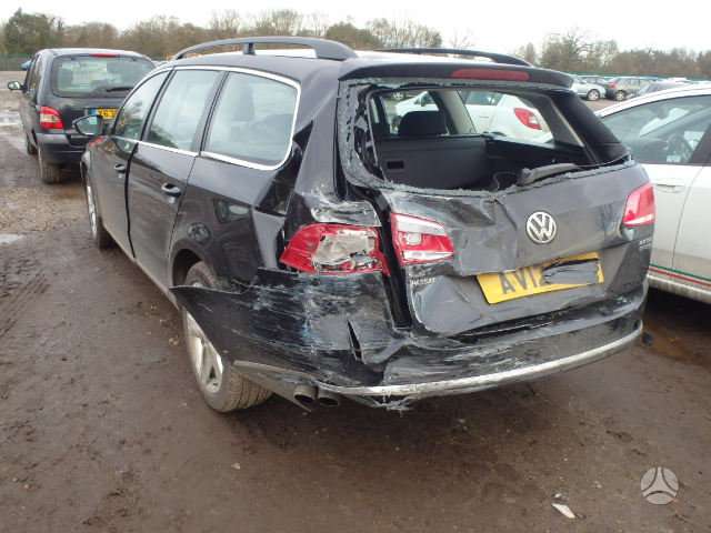 Volkswagen Passat for parts
