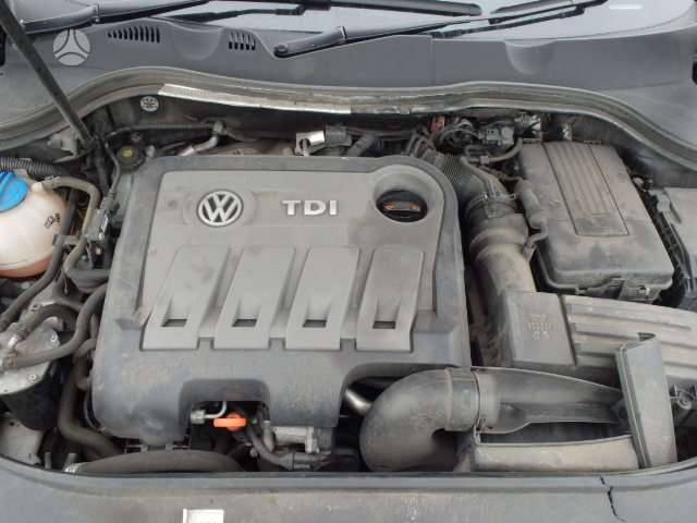 Volkswagen Passat for parts