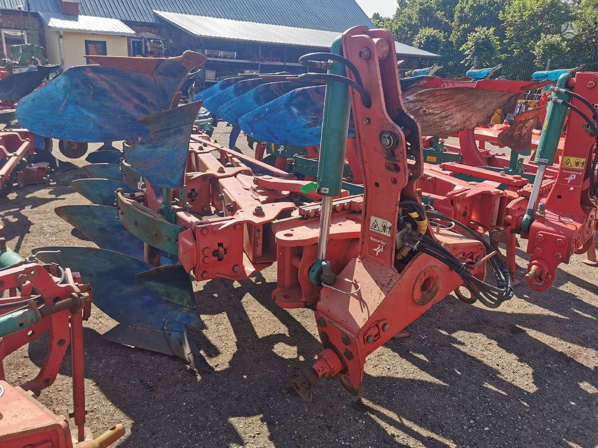 Kverneland EG 100, ploughs