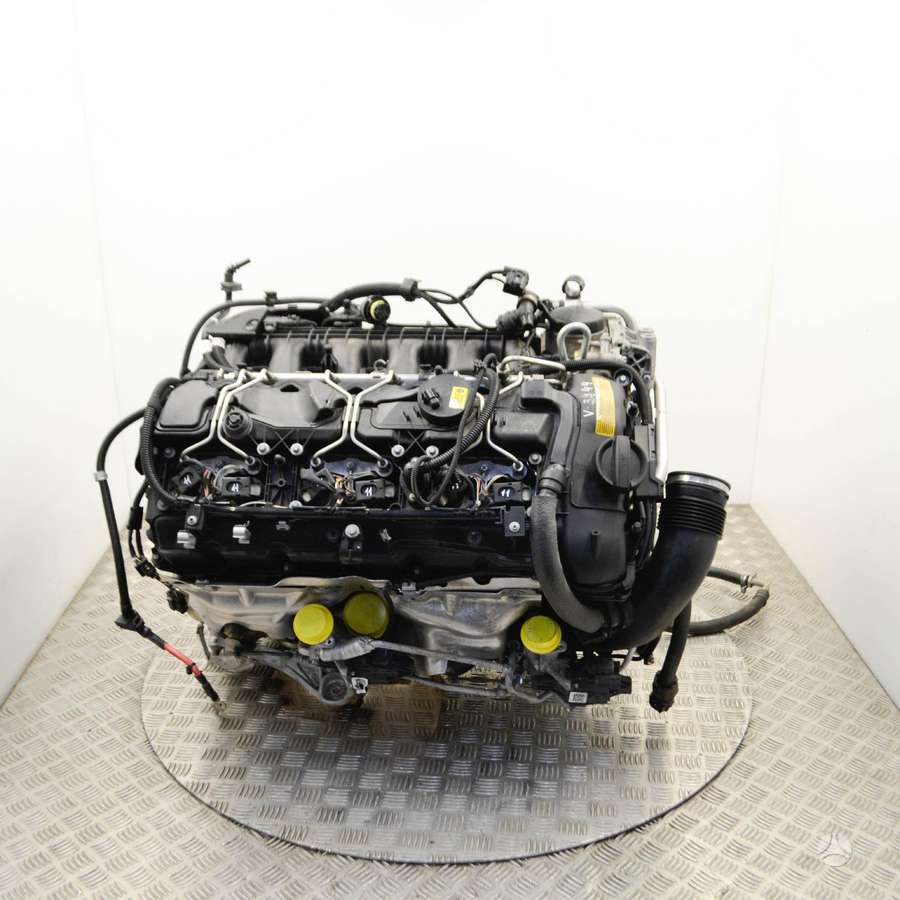 BMW M340i engine